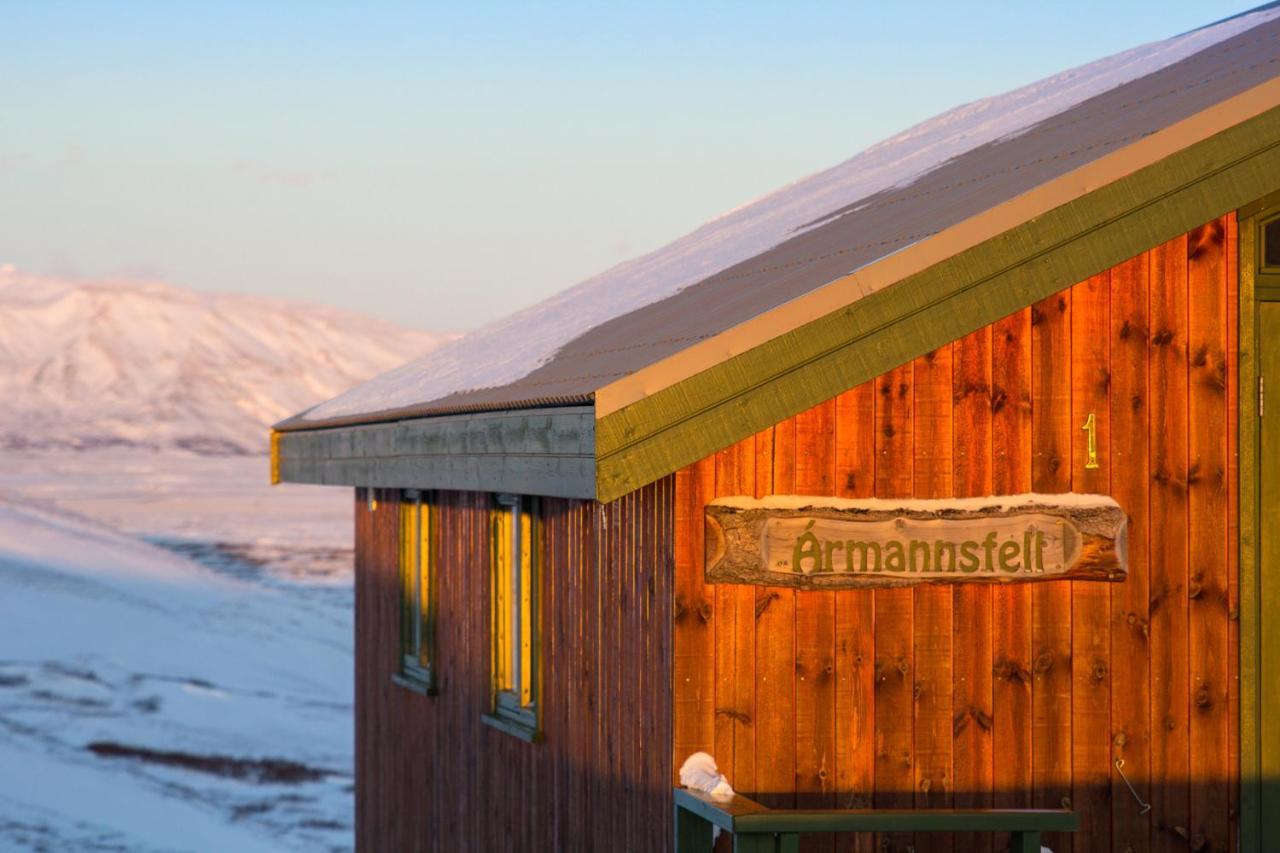 Lake Thingvellir Cottages Blaskogabyggd エクステリア 写真